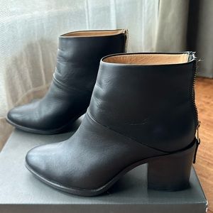 NISOLO Black Boots 7.5 M Mint 3” Heels